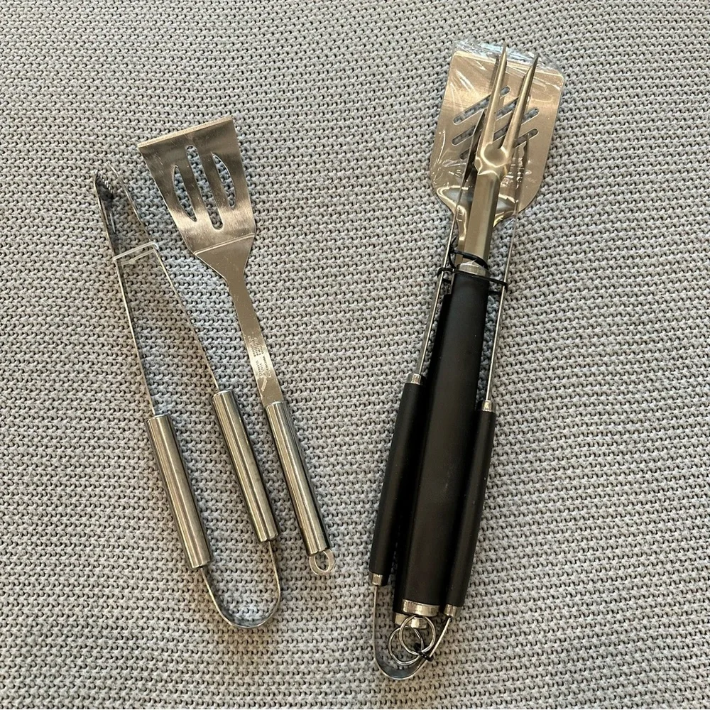 3/$20 4PC Stainless steel grill set NWOT